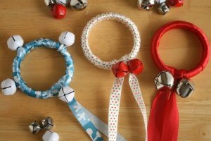 Jingle-Bell-Ribbon-Rings